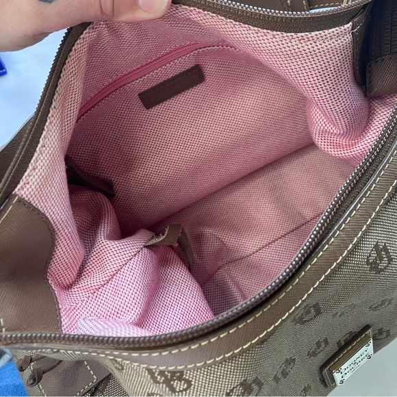 VINTAGE EARLY 2000s Dooney&Burke Taupe Signature Nylon Tote - Picture 13 of 16